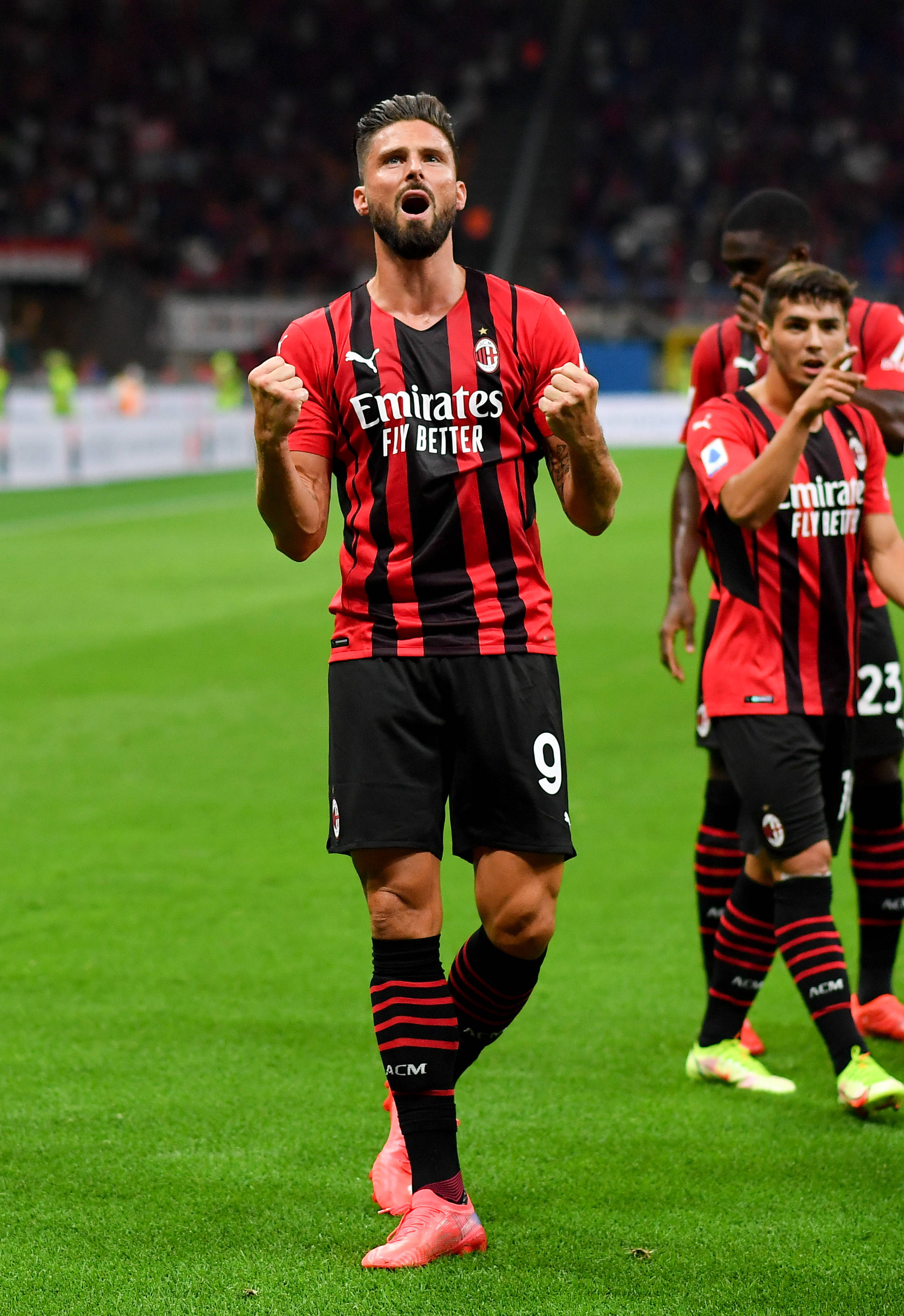 米体：意甲启用高可见度足球，荧光橙配色以往仅用于极端天气（米体：意甲采用高能见度用球，荧光橙过去仅限极端天气）