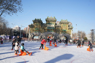 每体：库库离开巴萨因为不被信任，巴尔韦德当时看好米兰达（每体：因缺乏信任库库选择离开巴萨，巴尔韦德当时更看重米兰达）