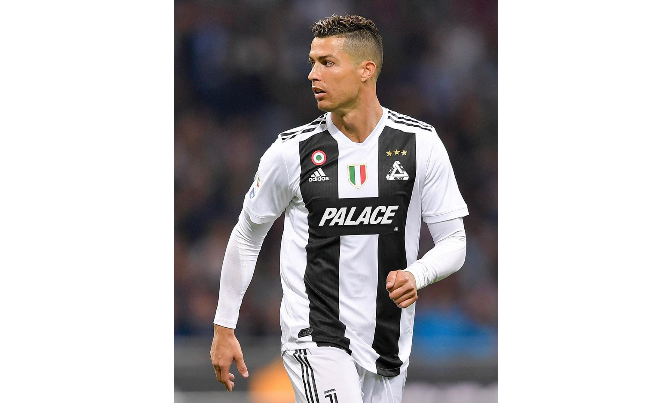 北京女排17岁副攻金佳宝排超首秀表现亮眼（北京女排17岁新星金佳宝排超处子秀惊艳全场）