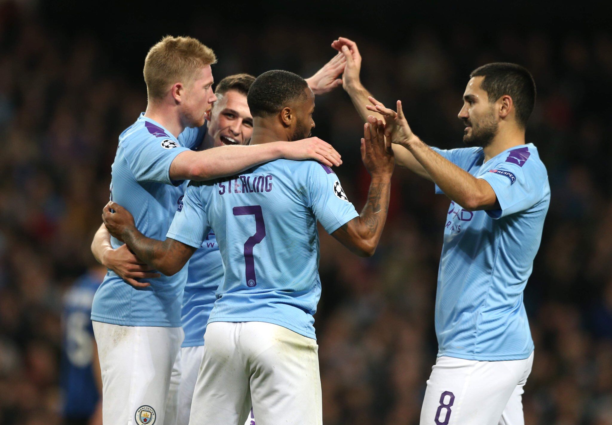 世体：巴萨已提交1B许可所需文件，预计对阿拉维斯时回诺坎普（世体：巴萨已递交1B许可文件，战阿拉维斯有望重返诺坎普）