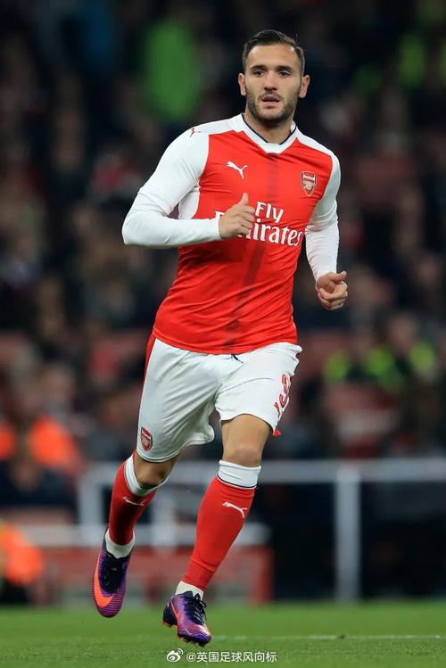 官方：邓弗里斯退出本期国家队集训，将直接返回俱乐部（官方消息：邓弗里斯退出本期国家队集训，直接返回俱乐部）