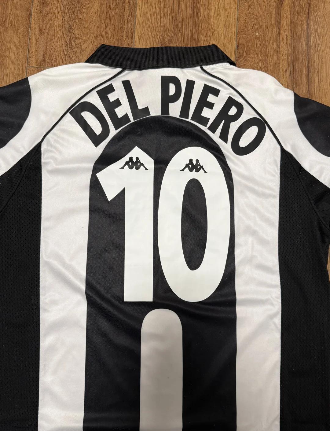 每体：多人缺阵让巴萨后防捉襟见肘，德科考虑冬季就引进后卫（每体：巴萨后防告急，德科考虑冬窗提前引进后卫）