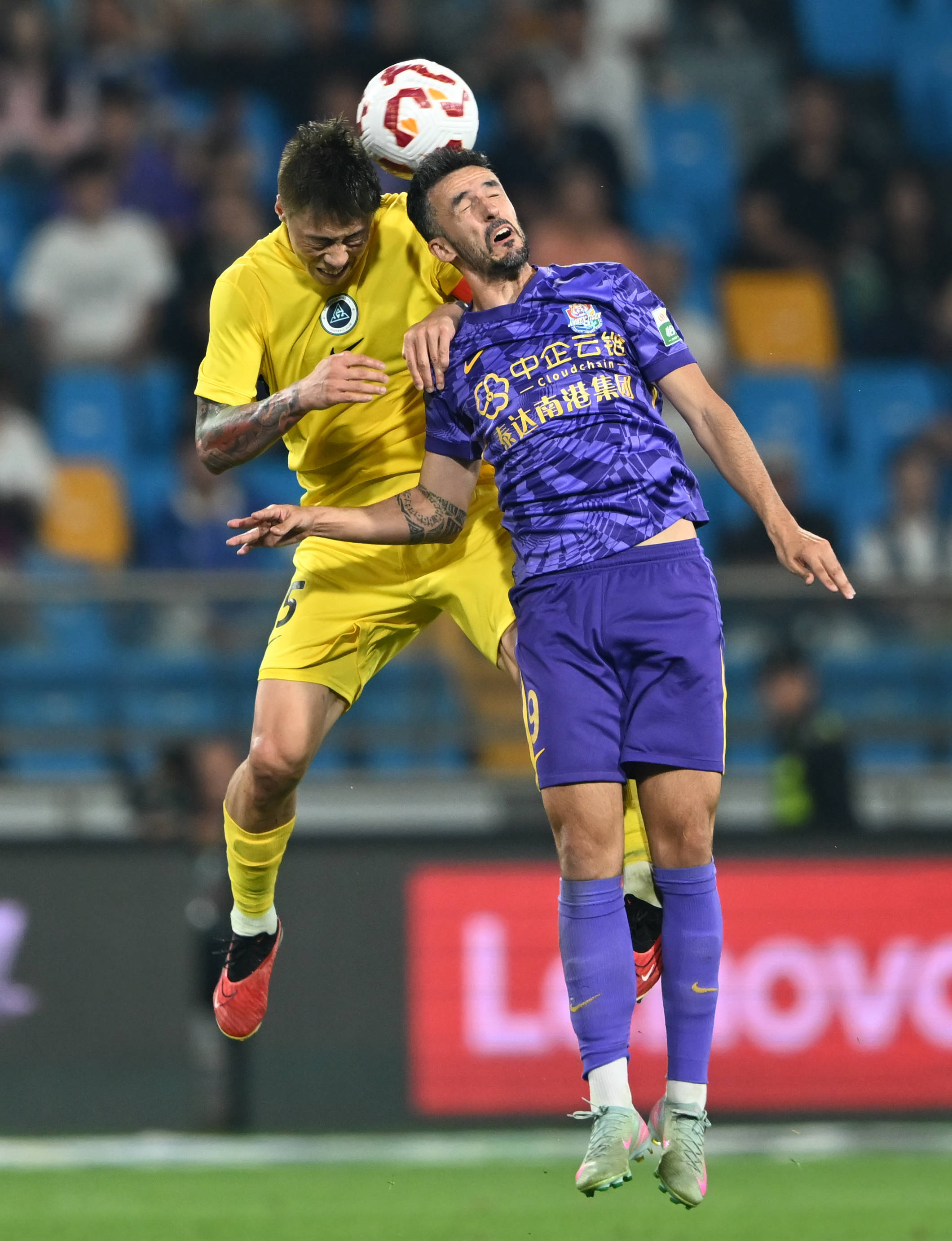 迪卡尼奥：国米球员在场上应务实一些；齐沃布阵时要打破常规（迪卡尼奥：国米比赛中需更务实；齐沃用兵应勇于打破常规）