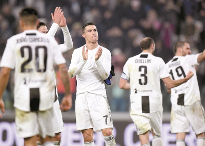 能否做到？拜仁有望成为首支欧冠客战巴黎取得三连胜的球队（拜仁冲击历史：有望成欧冠首支客场对巴黎实现三连胜的球队）