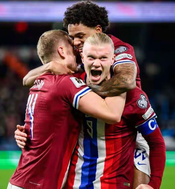 萨巴伦卡大坂直美表演赛邀球迷上场，展职业业余差距（萨巴伦卡与大坂直美表演赛邀请球迷同场竞技，职业与业余差距尽显）