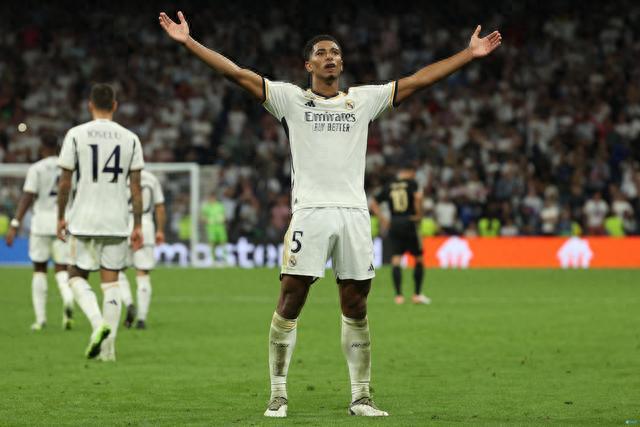 巴林U17vs中国U17：邝兆镭、万项首发，周雨诺、何思凡出战（中国U17对阵巴林U17：邝兆镭、万项首发，周雨诺、何思凡亮相）