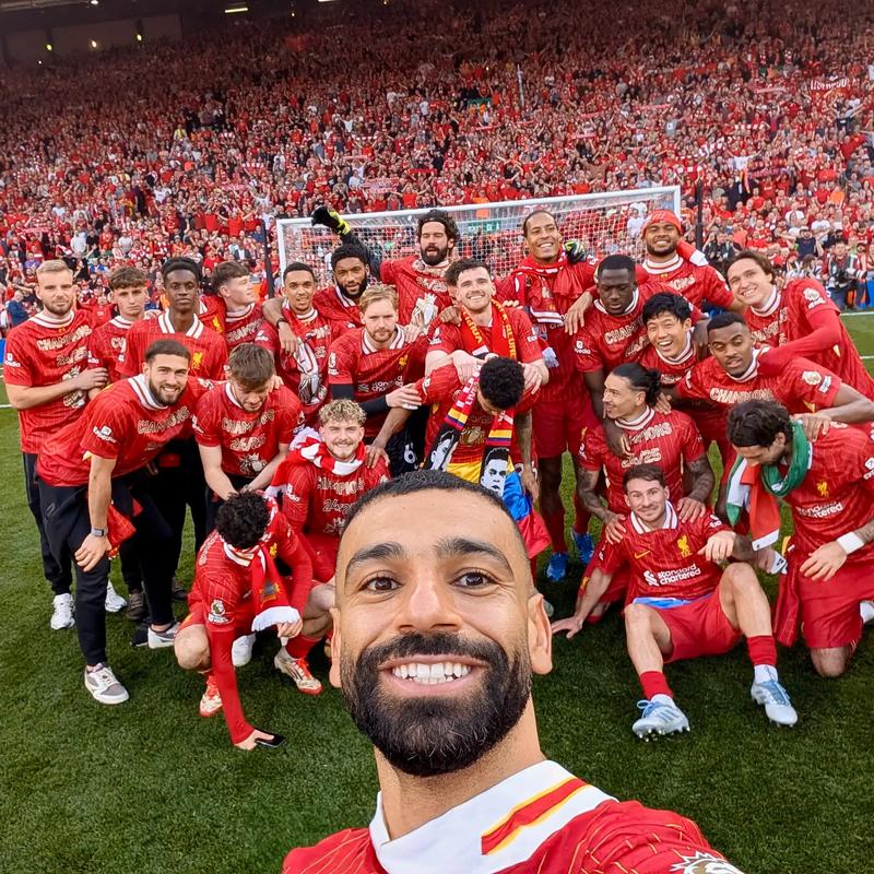 喀麦隆非洲杯大名单：姆伯莫领衔，巴索戈在列，奥纳纳无缘（喀麦隆非洲杯阵容公布：姆伯莫担纲、巴索戈入选，奥纳纳落选）