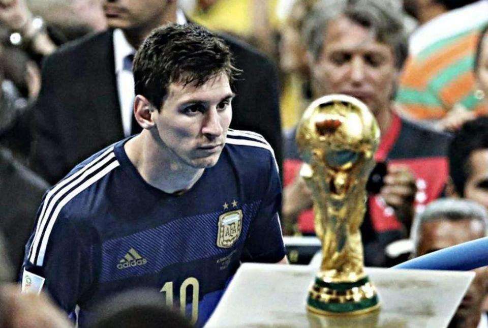 韩鹏：我是否留任是由俱乐部考虑，瓦科在我们心里已是金靴（韩鹏：去留由俱乐部决定，瓦科在我们心中已是金靴）