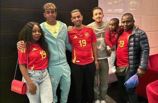 巴萨vs法兰克福：亚马尔、莱万、拉菲尼亚首发，特狮替补（巴萨战法兰克福：亚马尔、莱万、拉菲尼亚先发，特狮替补待命）