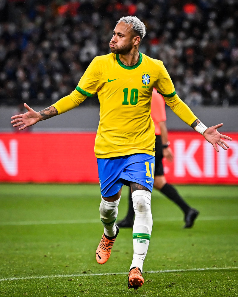 王博豪：那次射门机会我应该打上角；欧洲联赛对我锻炼大（王博豪：那次机会本该轰上角，欧洲联赛让我收获巨大）